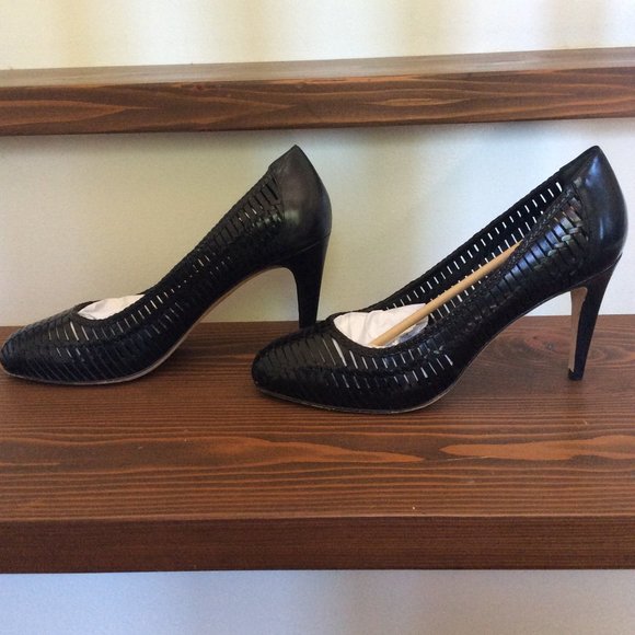 Cole Haan 9 Latticed Leather Pumps - Picture 4 of 15